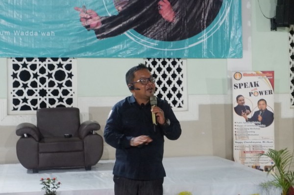 Pesan Ustadz Heppy untuk Pegiat Literasi Pesantren: Jadilah Jurnalis Profesional dan beradab